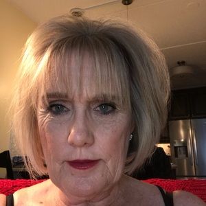 Meet your Posher, Linda